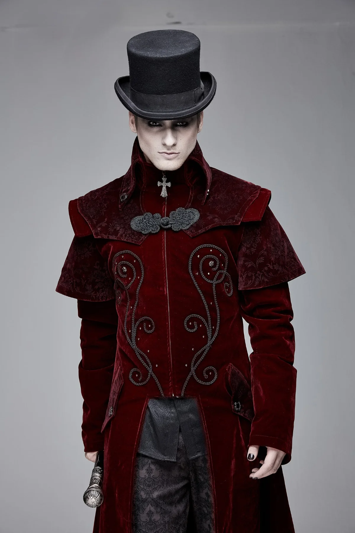 Bloodmoon Aristocrat Tailcoat - Image 3