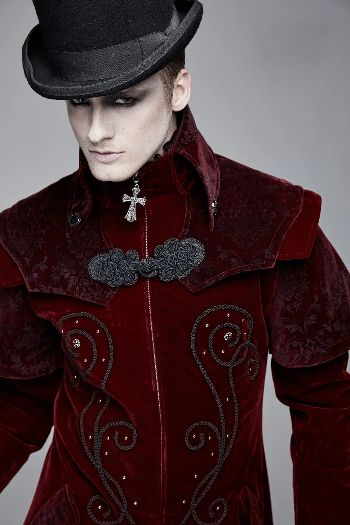 Bloodmoon Aristocrat Tailcoat - Image 5