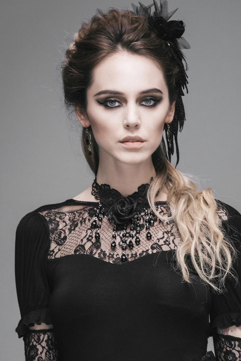 Gothic Crying Rose necklace - Image 4