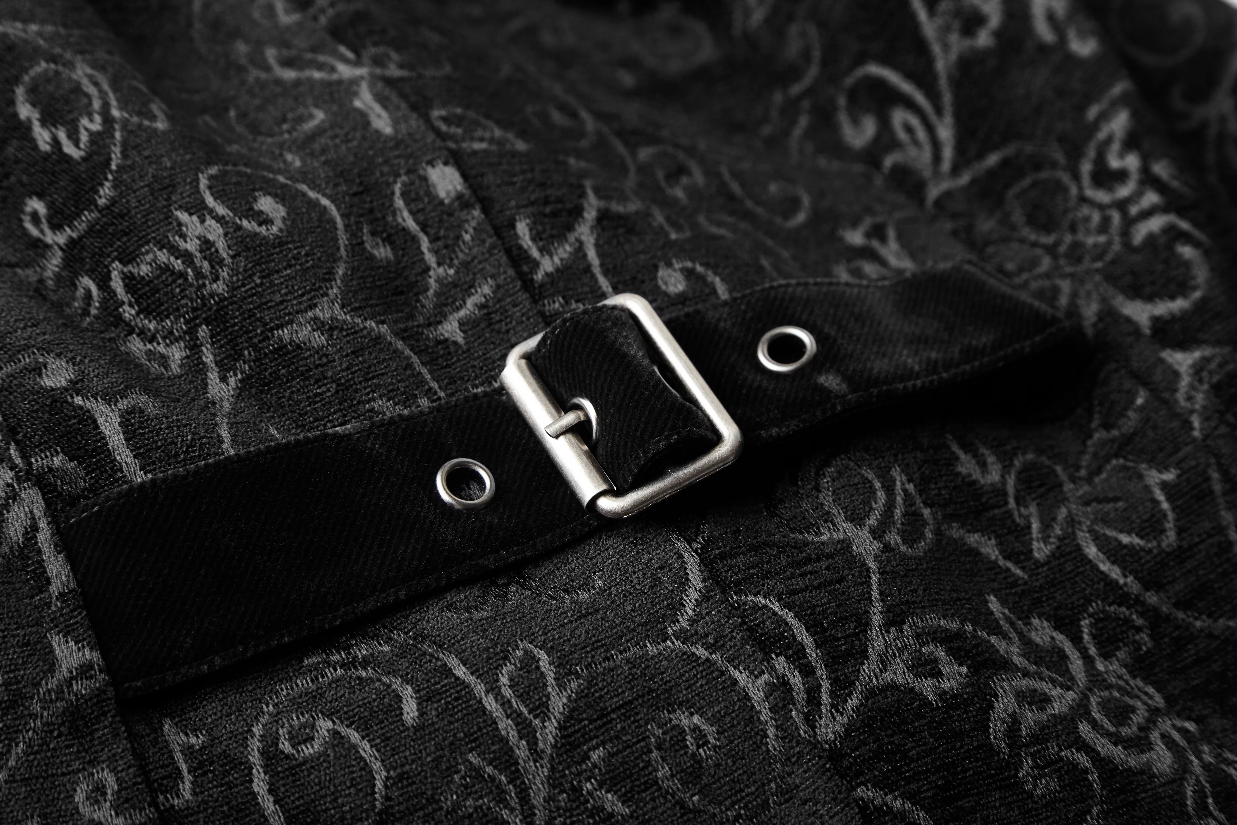 Victorian Gentleman Waistcoat - Image 7